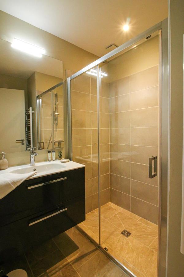 Apartament Bella, Jacuzzi Partage & Parking Avec Borne De Recharge Voiture Electrique Sarlat-la-Canéda Zewnętrze zdjęcie
